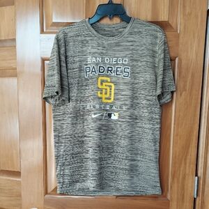 - Nike San Diego Padres Women's Shirt in Brown, Yellow Logo Size Medium Like New